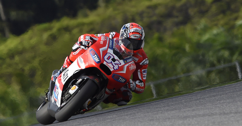 Test MotoGP a Sepang, Day 1. Dovizioso: "I test di oggi utili anche per lo sviluppo della GP15"