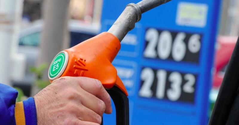 Carburanti. Ecco quanto costano oggi benzina e diesel