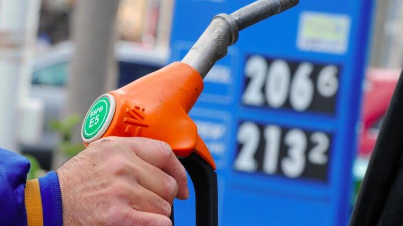 Carburanti. Ecco quanto costano oggi benzina e diesel