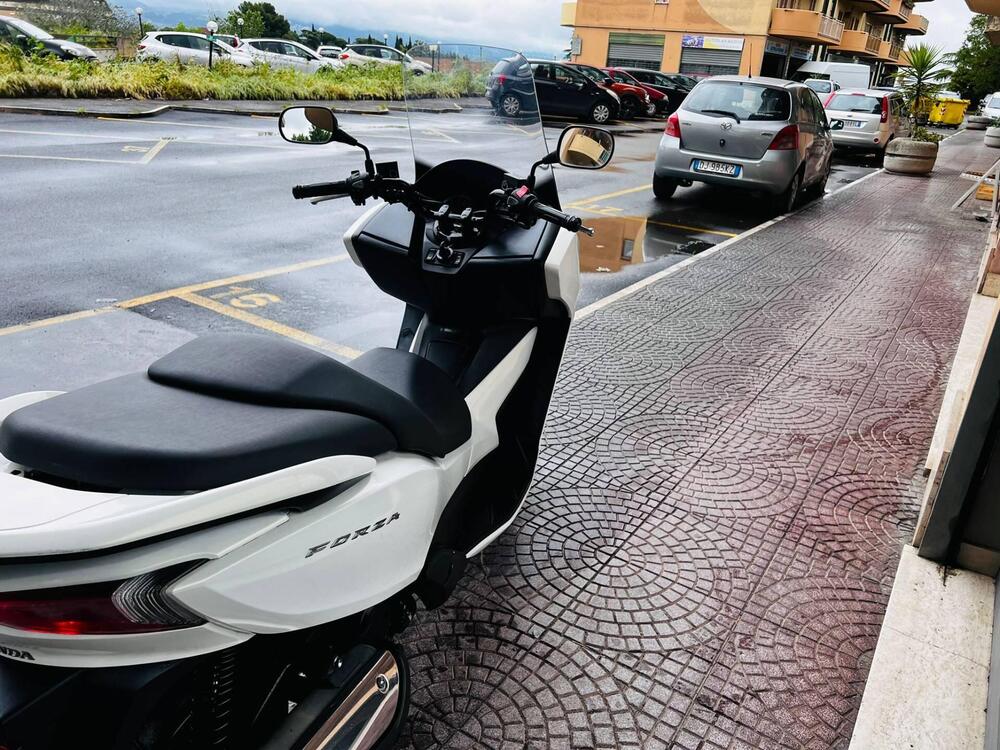 Honda Forza 300 ABS (2013 - 17) (3)