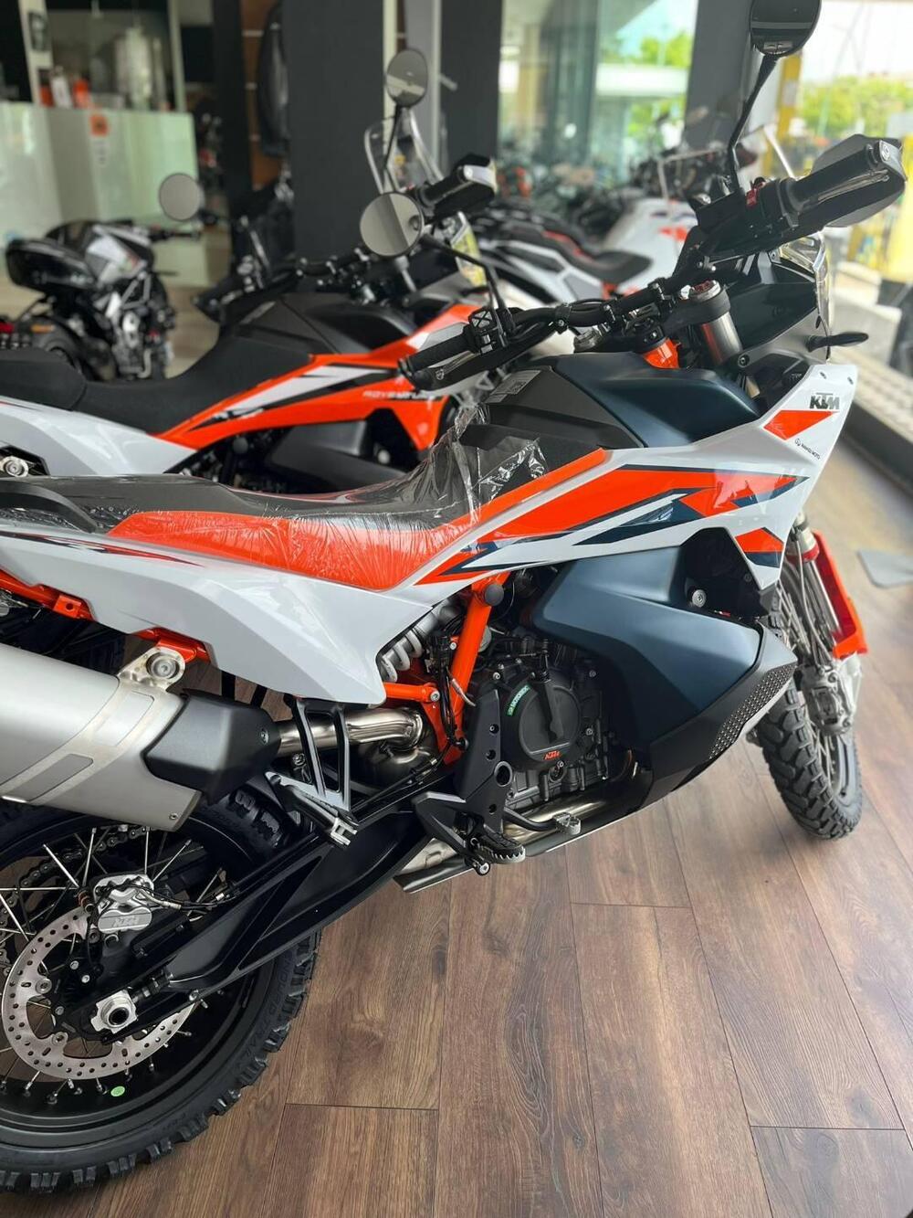 KTM 890 Adventure R (2023 - 24) (2)