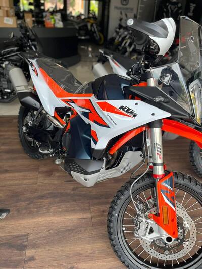 KTM 890 Adventure R (2023 - 24) nuova