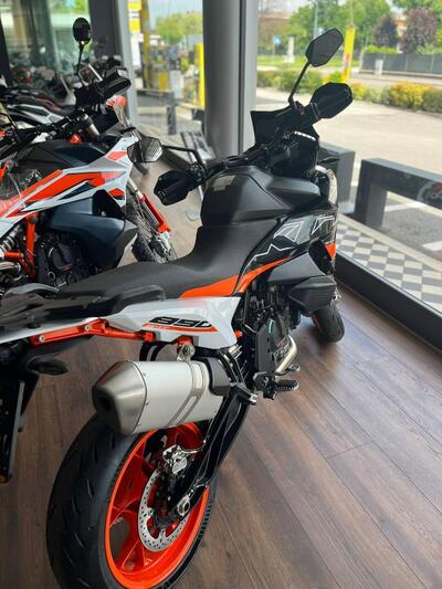 KTM 890 SMT (2023 - 26) nuova