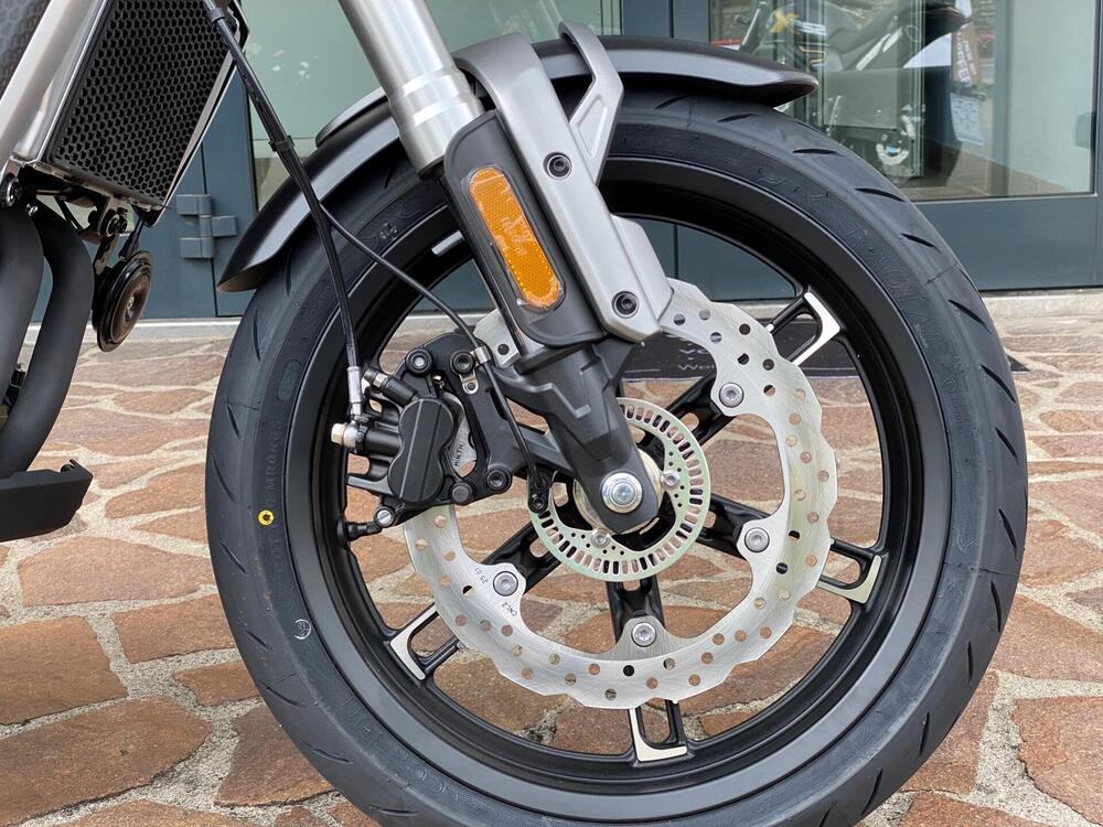 Voge Trofeo 350AC (2022 - 25) (4)