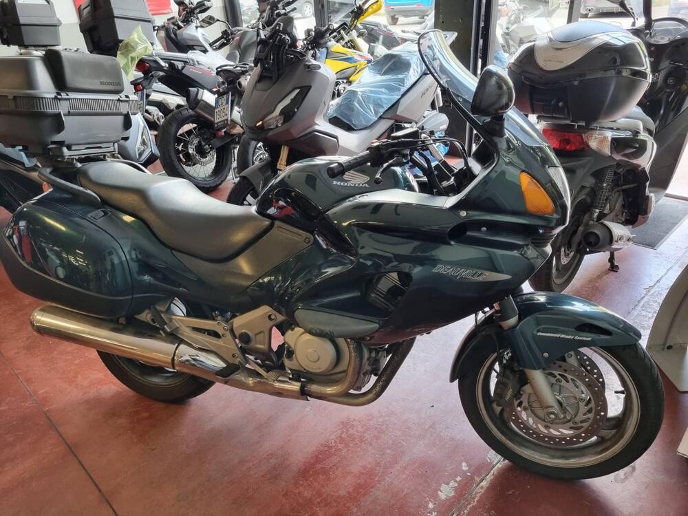 Honda Deauville 650 (2002 - 05) (4)