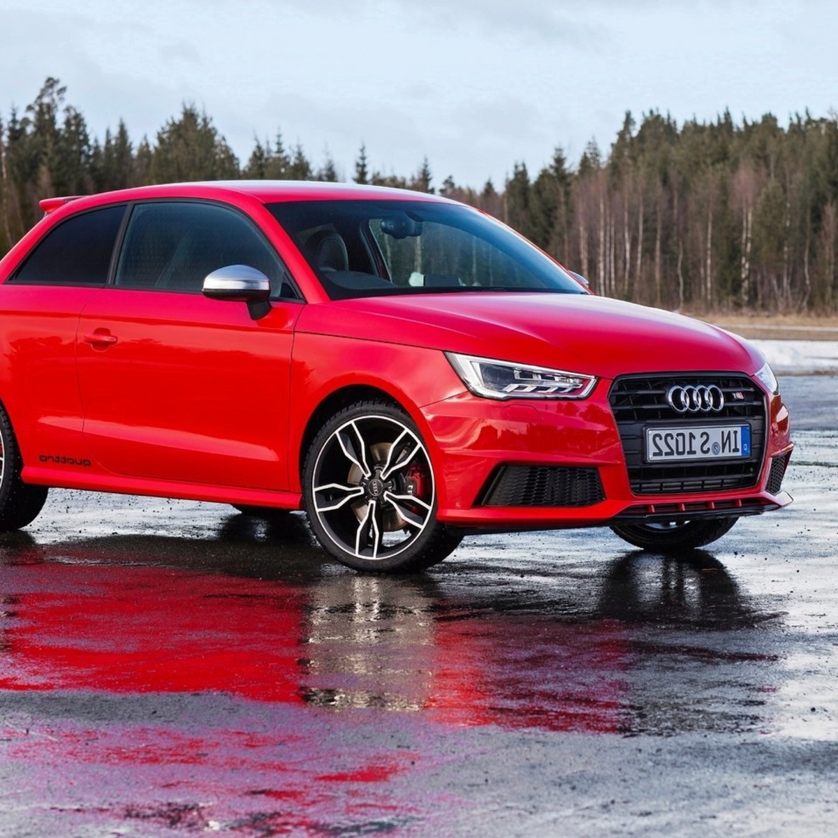 Audi S1