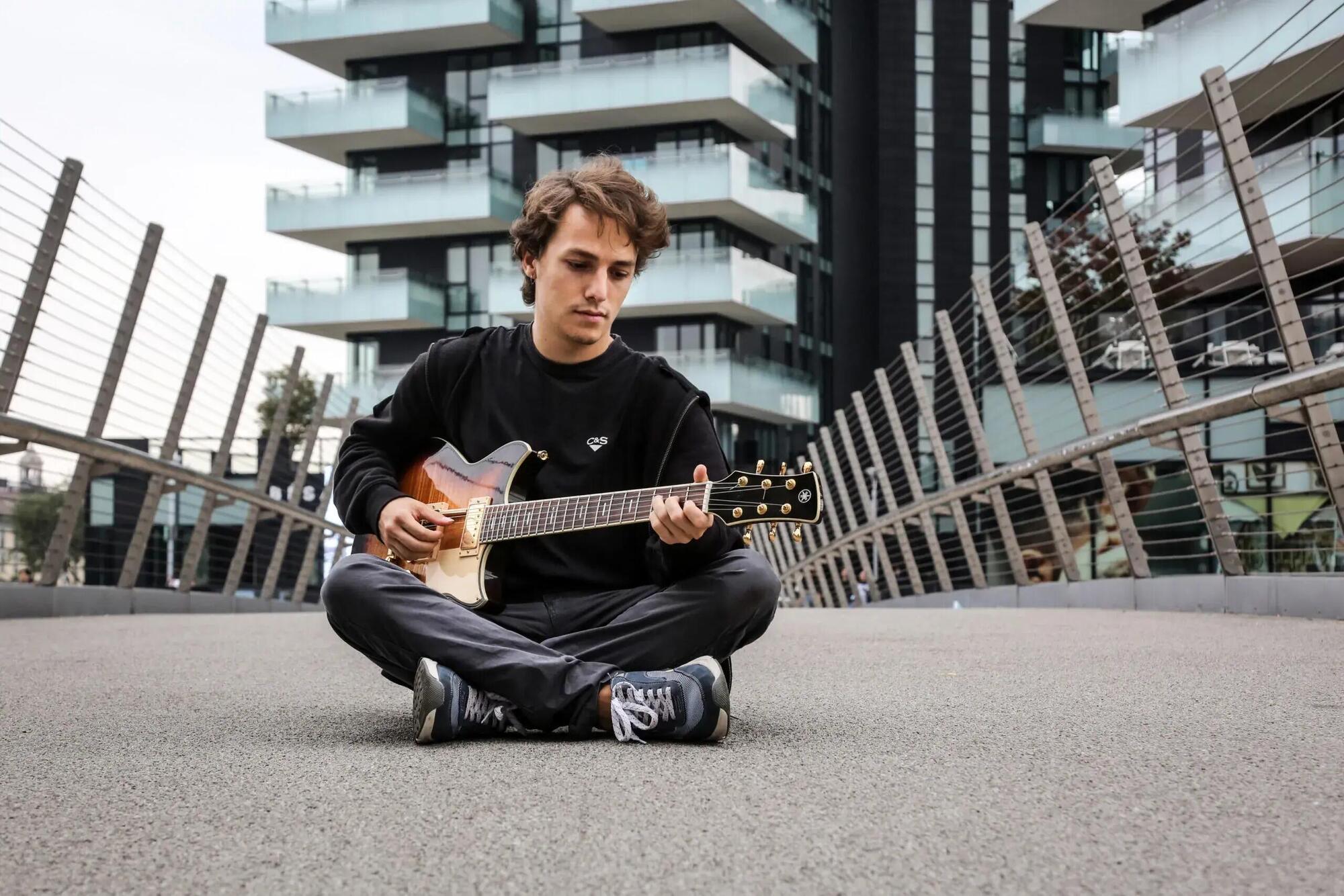 Il nuovo talento della chitarra Matteo Mancuso