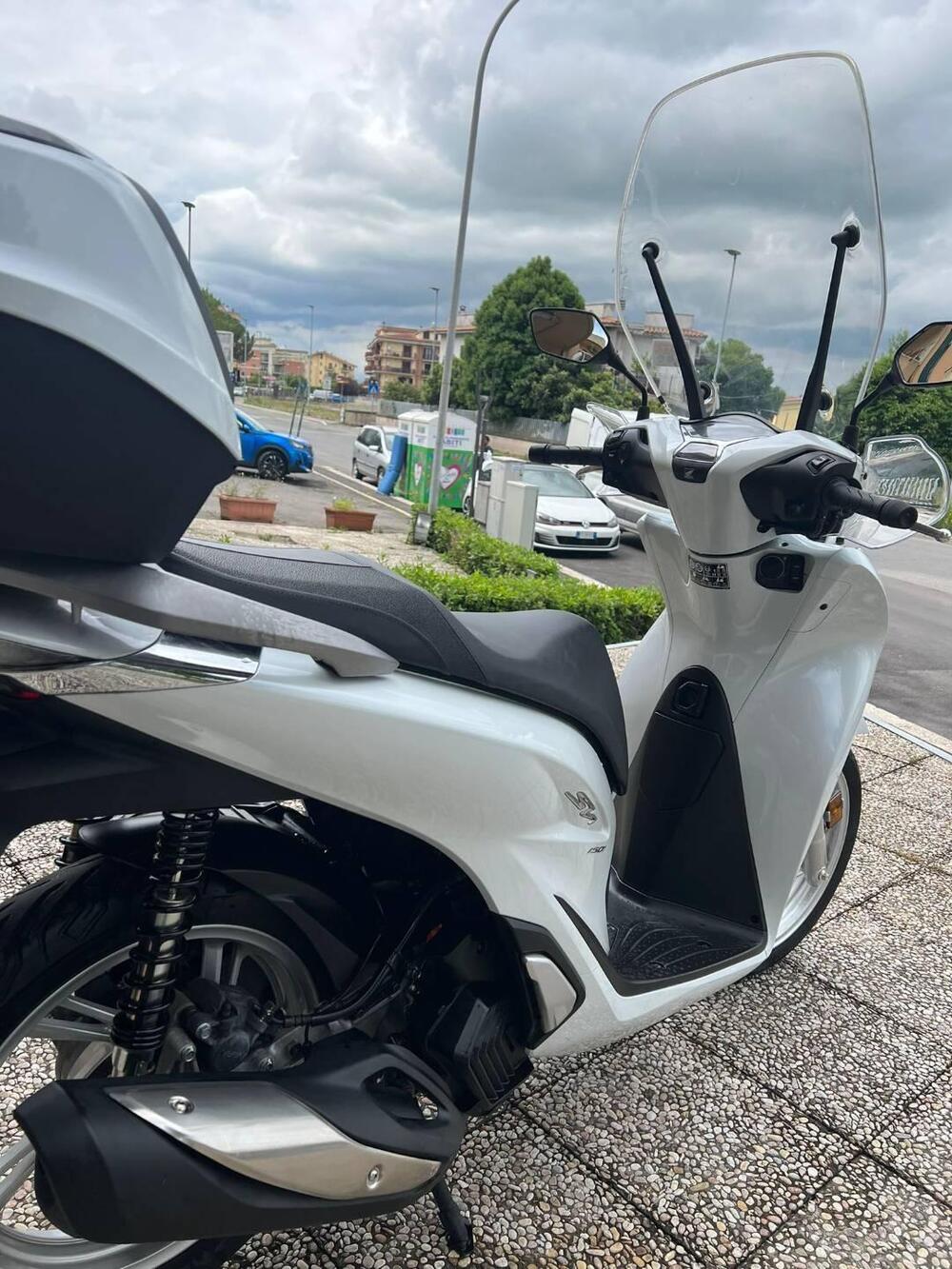 Honda SH 150 i (2017 - 19) (8)