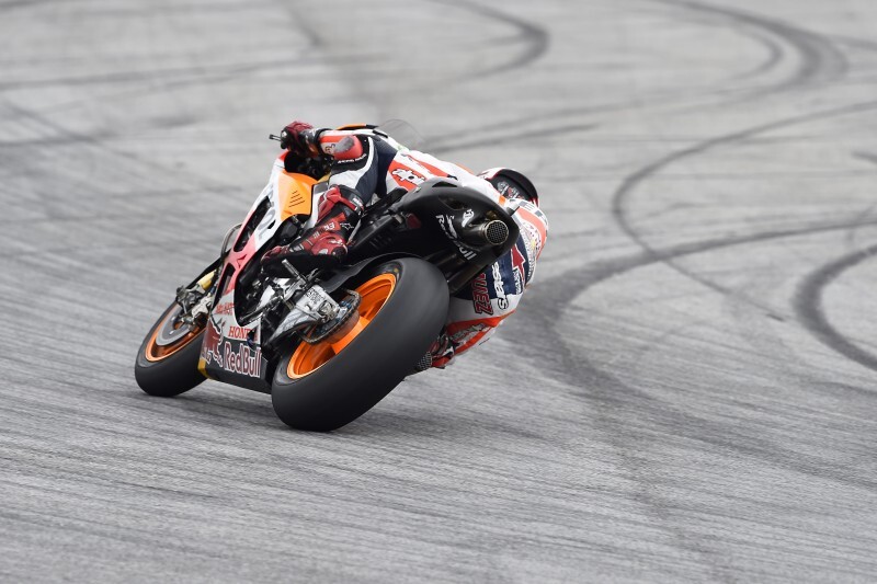 Marc Marquez impegnato nei test a Sepang