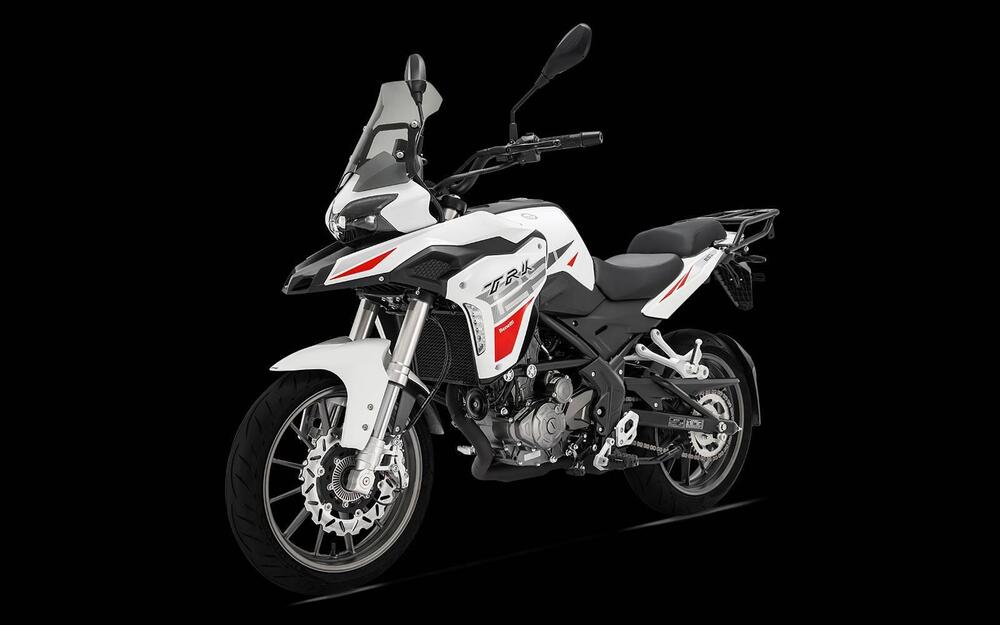 Benelli TRK 251 (2022 - 25) (2)