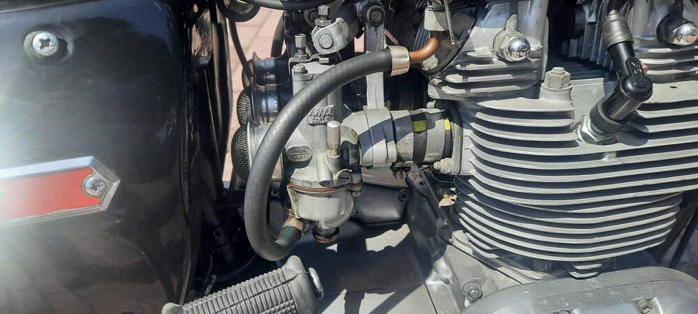 Triumph Trident t150v (6)