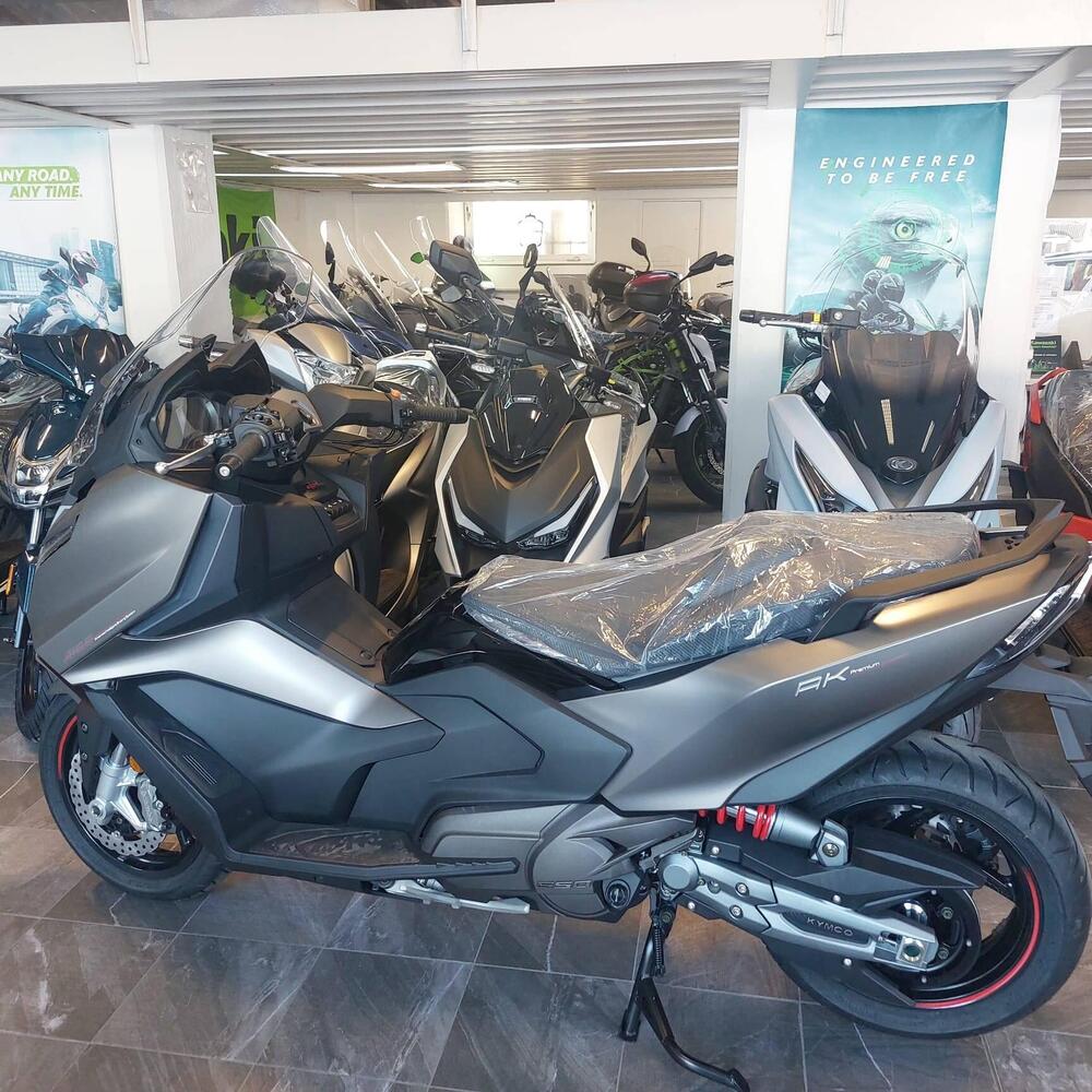 Kymco AK 550 Premium (2023 - 25) (2)