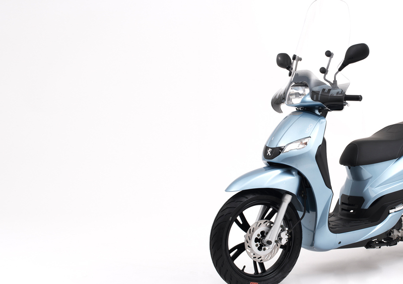 Peugeot Tweet 125 Tweet 125 Paris (2016) (2)