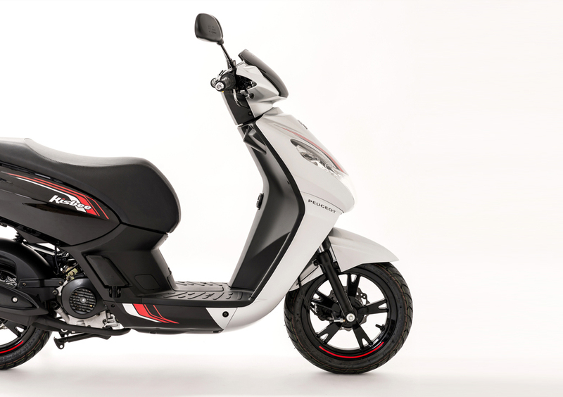 Peugeot Kisbee 50 2T Kisbee 50 2T Sport Line (2016 - 17) (2)