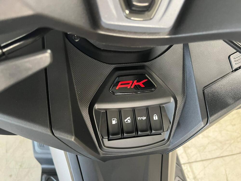 Kymco AK 550 Premium (2023 - 25) (6)