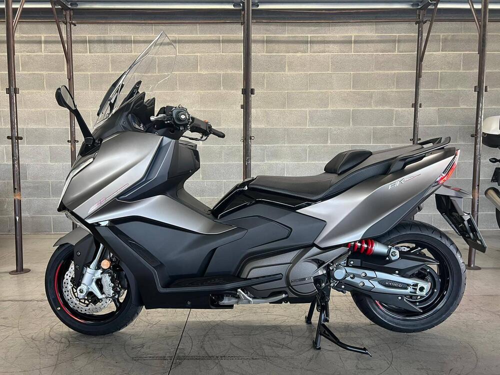 Kymco AK 550 Premium (2023 - 25) (8)