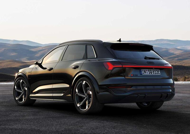 Audi SQ8 (2023-25) (2)