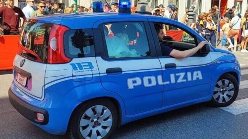 La Panda della Polizia salva un matrimonio: appena in tempo sull&#039;altare