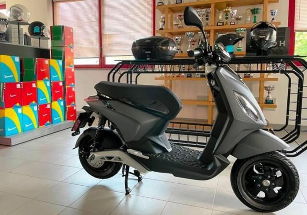 Piaggio 1 Active PMP (2022 - 23) (4)