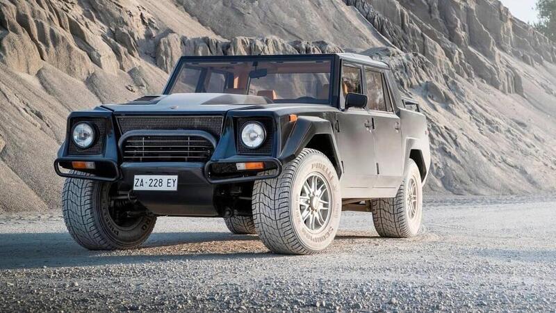 La Lamborghini LM 002: Tina Turner la volle modificata Mercedes