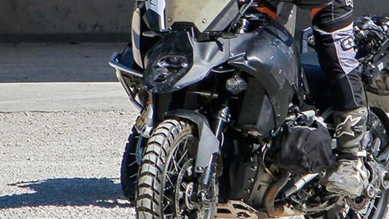 BMW R 1300 GS 2024: dopo le foto spia ecco anche i primi dettagli tecnici