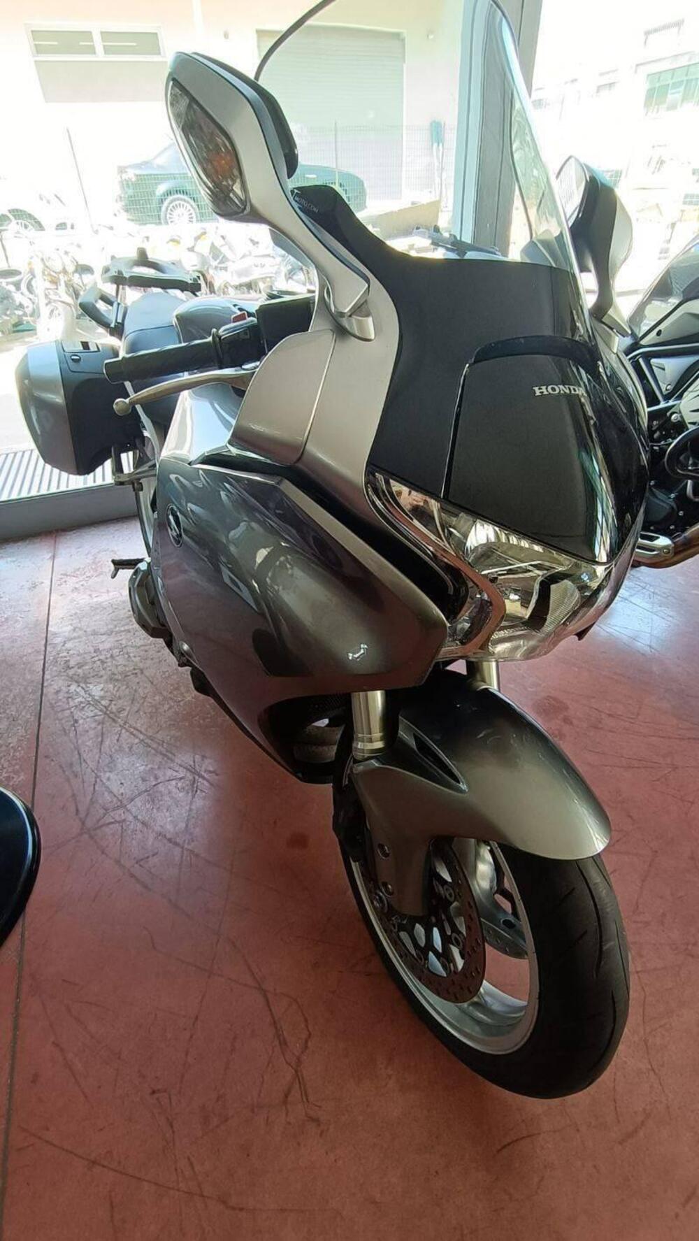 Honda VFR 1200 F DCT ABS (2010 - 16)