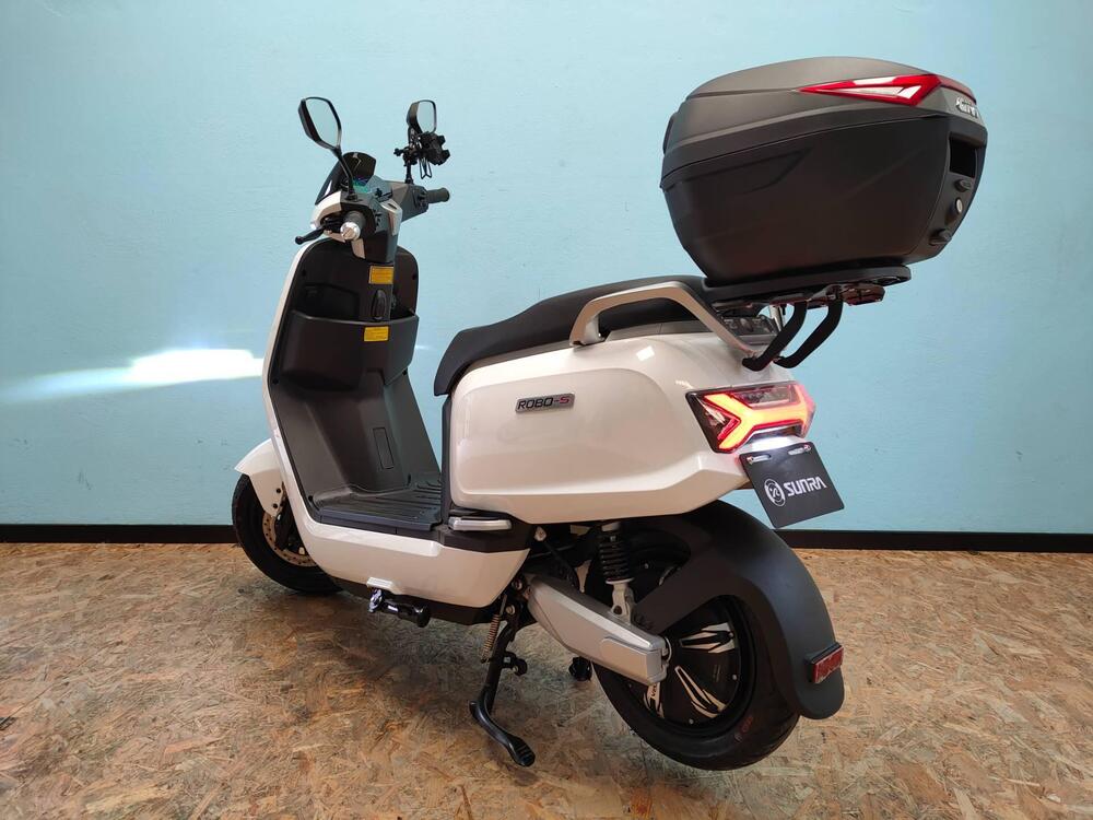 Sunra Italia Robo S L3e (2021 - 25) (6)