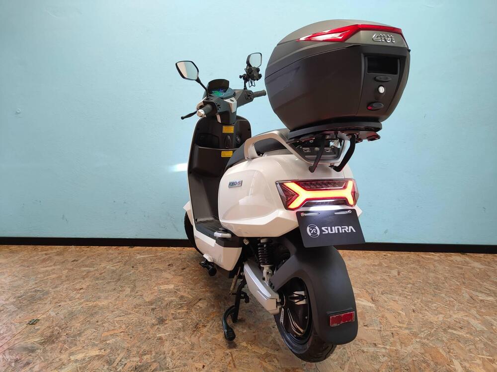 Sunra Italia Robo S L3e (2021 - 25) (7)