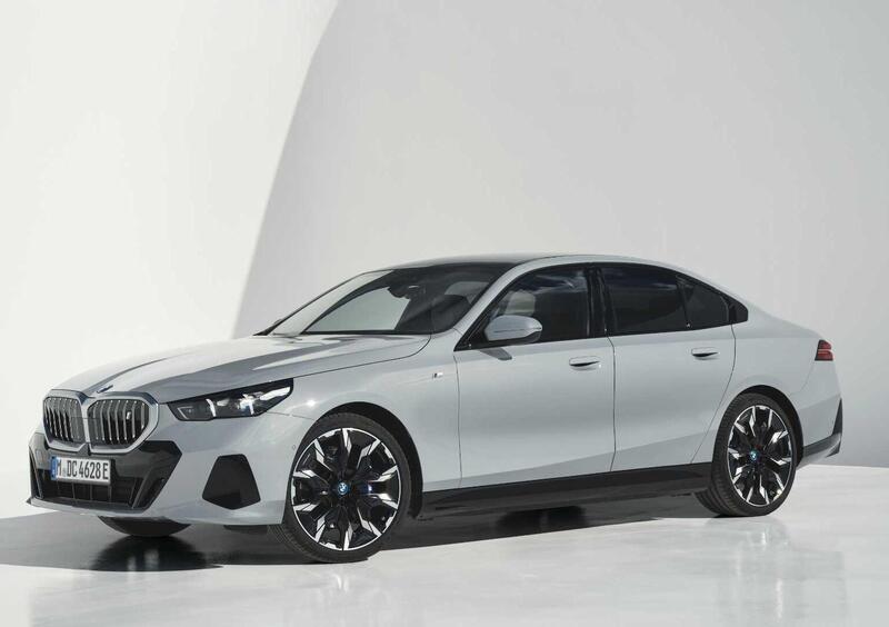 BMW i5 (4)