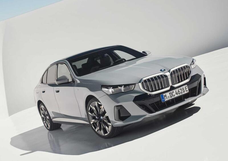 BMW i5 (2023-->>) (2)