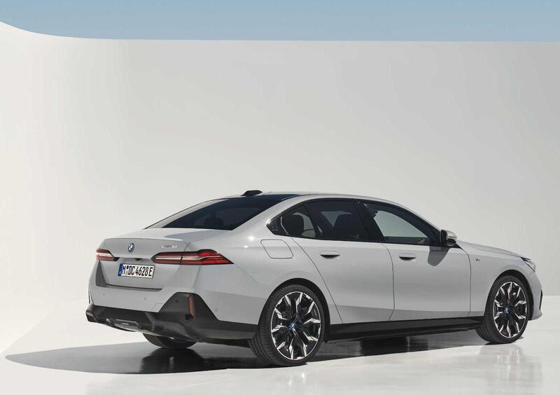 BMW i5 (6)