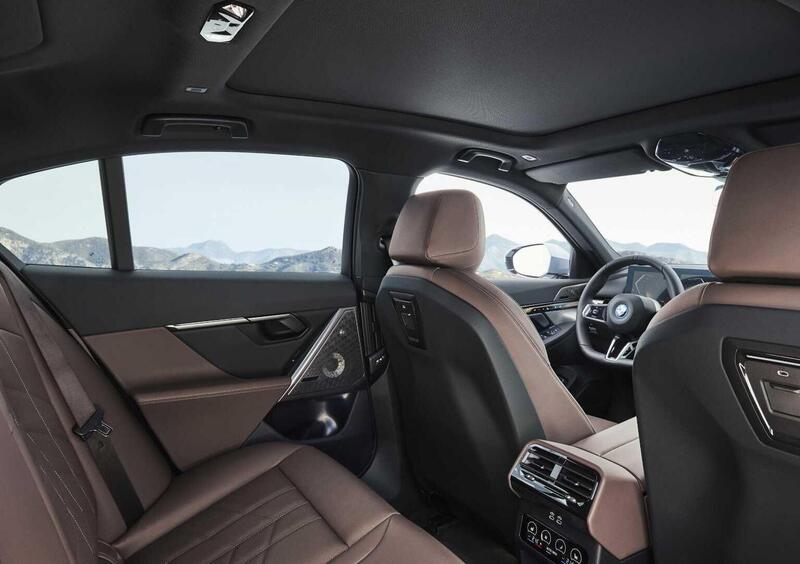 BMW i5 (15)
