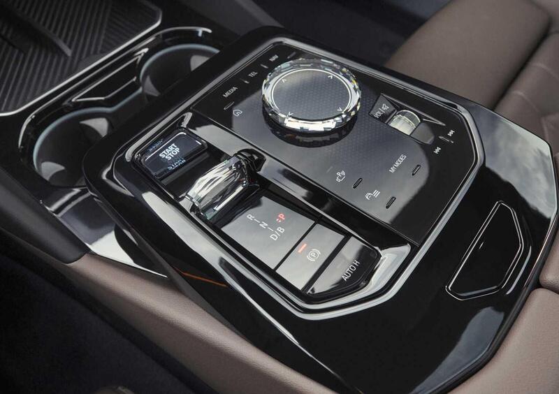 BMW i5 (23)