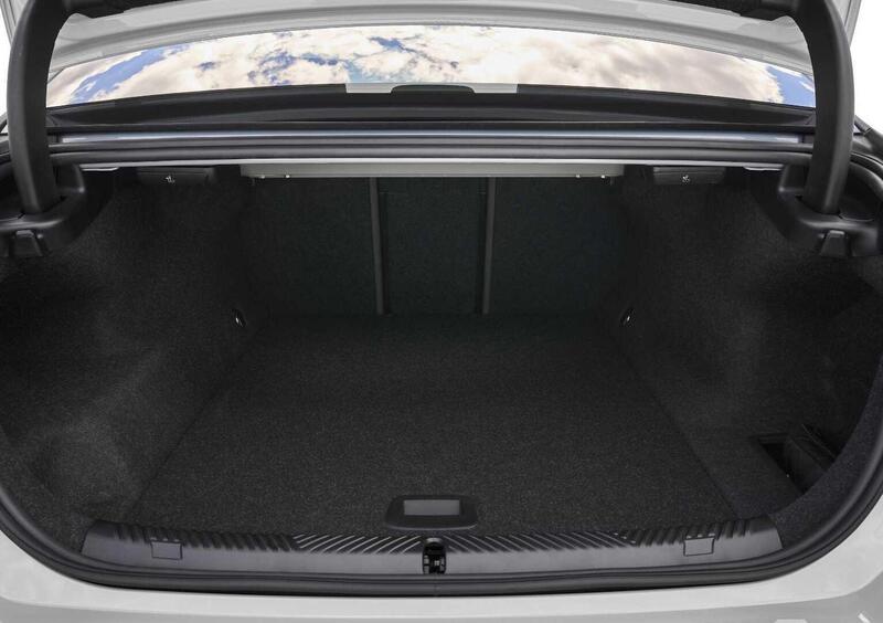 BMW i5 (17)