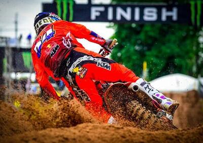 MXGP Lettonia 2023: doppietta di un inarrestabile Herlings. De Wolf vince in MX2