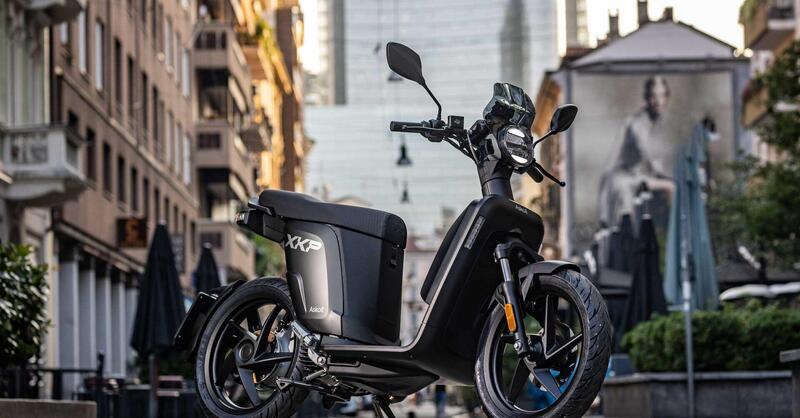 Mercato elettrico in espansione? Bene i ciclomotori grazie alle flotte e male le moto