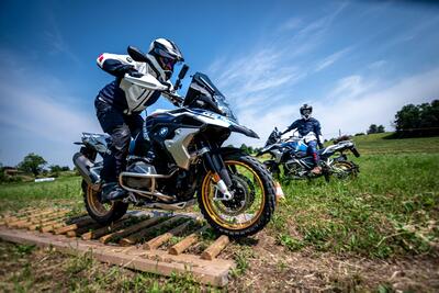 BMW GS Trophy: il Team Italia ti aspetta per un&#039;incredibile avventura in Namibia col Perfetto