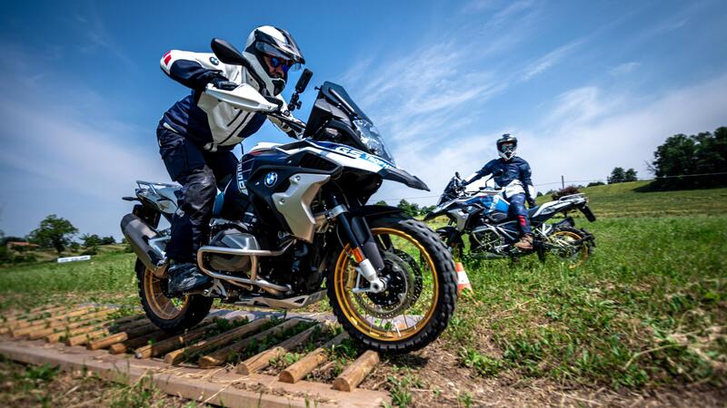 BMW GS Trophy: il Team Italia ti aspetta per un&#039;incredibile avventura in Namibia col Perfetto