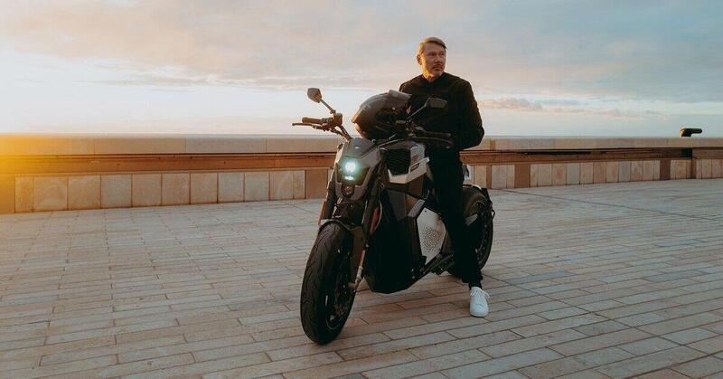  Verge Motorcycles TS Pro: abbiamo provato la moto elettrica di Mika H&auml;kkinen con 1000 Nm di Coppia