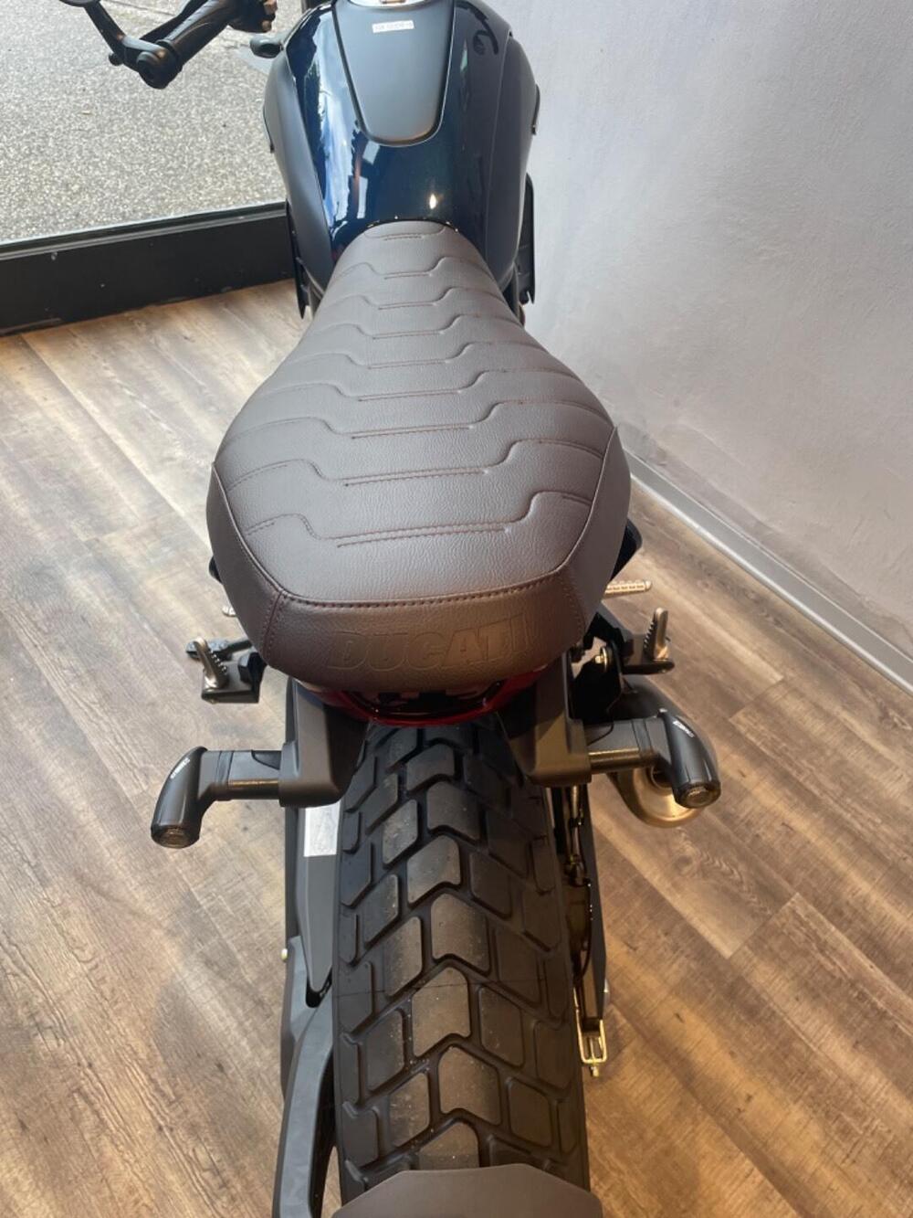 Ducati Scrambler 800 Nightshift (2023 - 25) (8)