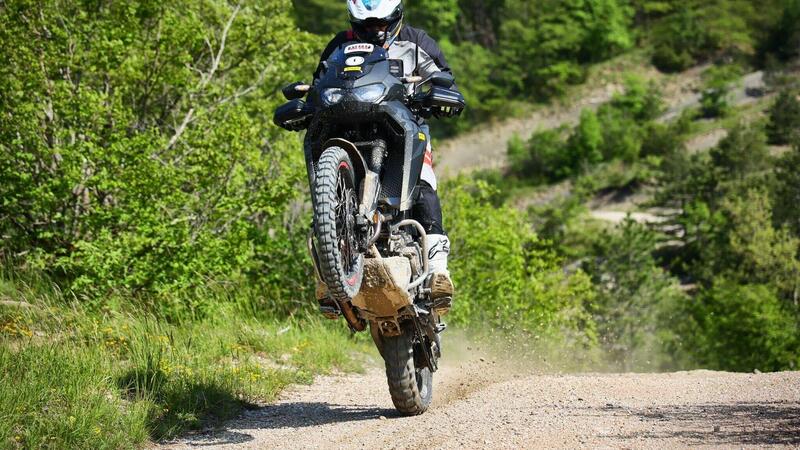 La Honda Africa Twin regina della 1000 Sassi 2023: 1.605 km di goduria in fuoristrada!