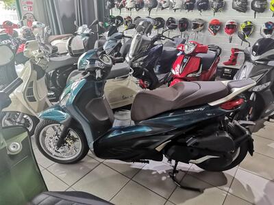 Piaggio Beverly 400 ABS-ASR (2021 - 24) nuova