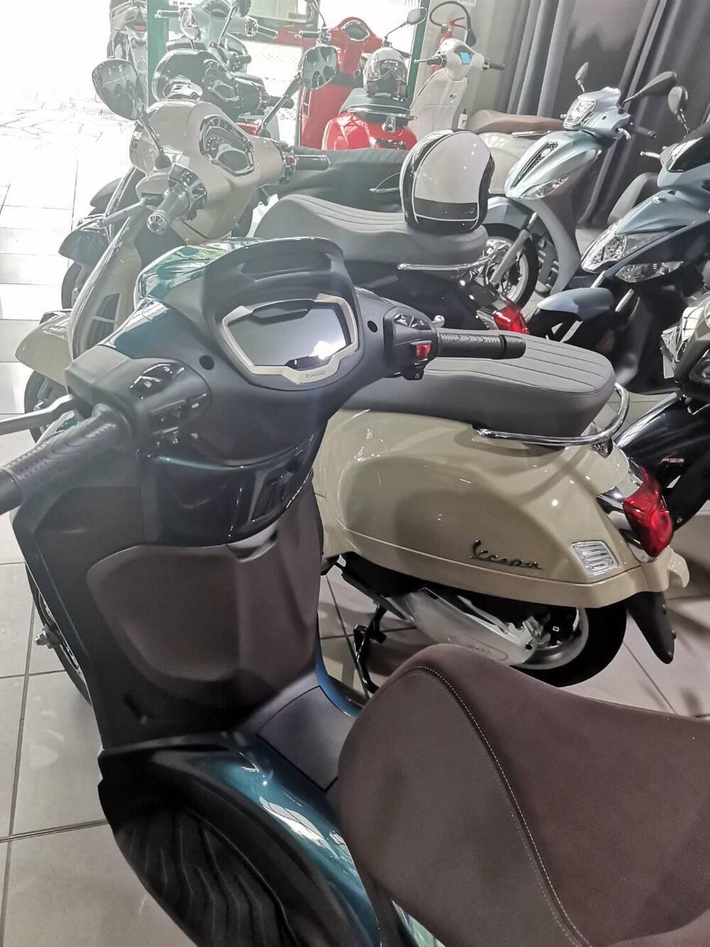 Piaggio Beverly 400 ABS-ASR (2021 - 24) (3)