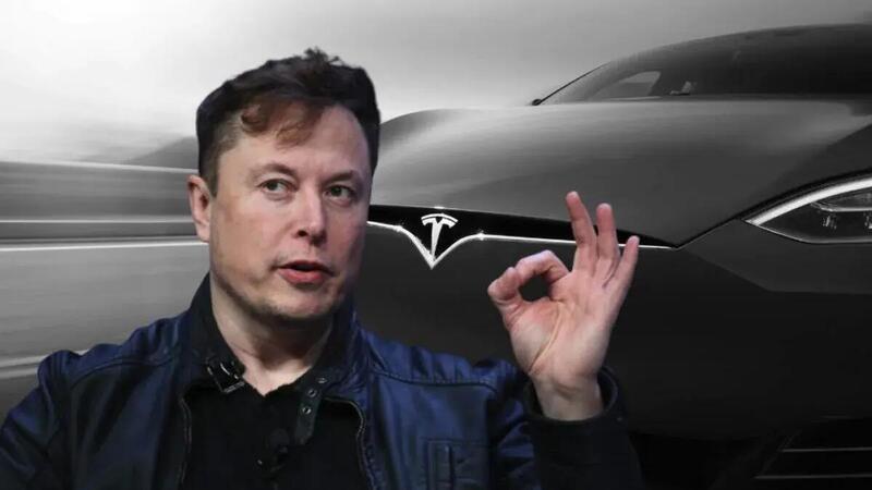 Elon Musk: Tesla vende il Full Self Driving a chi lo vuole