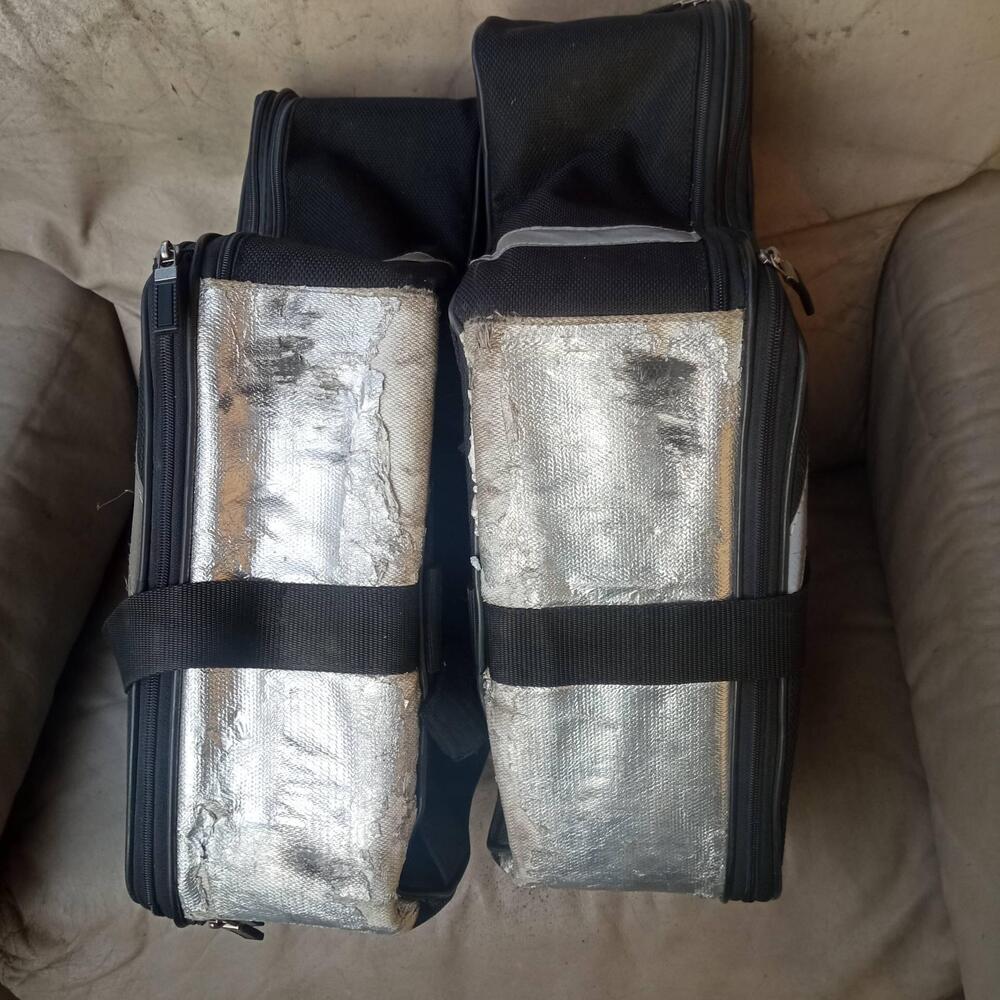 Coppia borse originali Ducati performance per Mons (8)