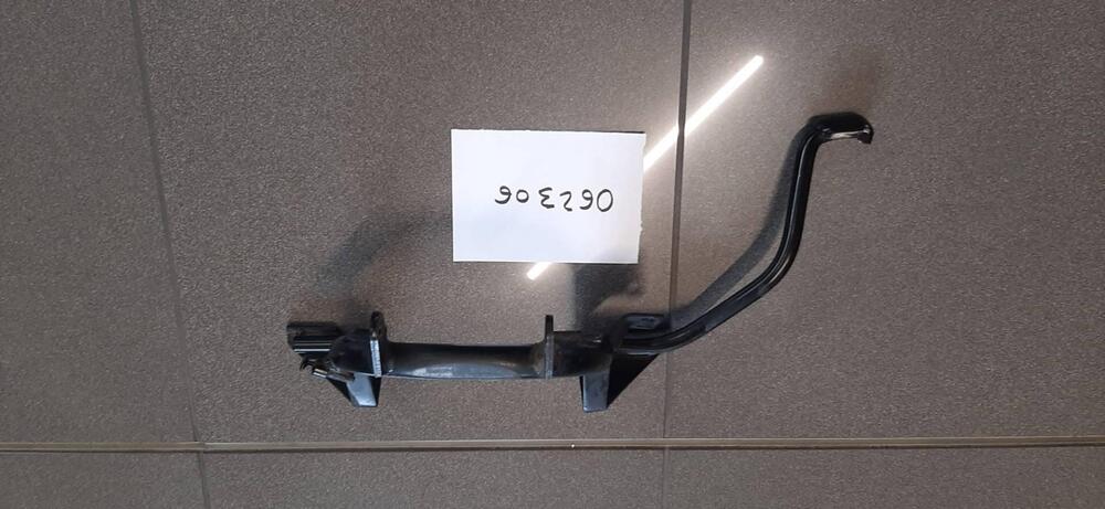 Cavalletto centrale usato per Piaggio Medley 125/ (2)