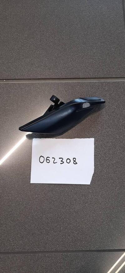 Pedana passeggero sx usata per Piaggio Medley 125/