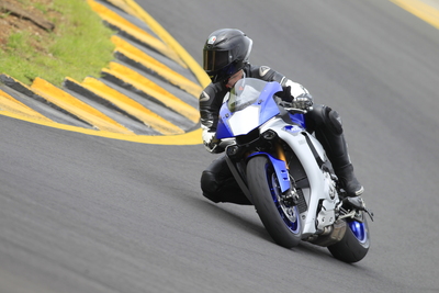 Yamaha YZF-R1 ed YZF-R1M