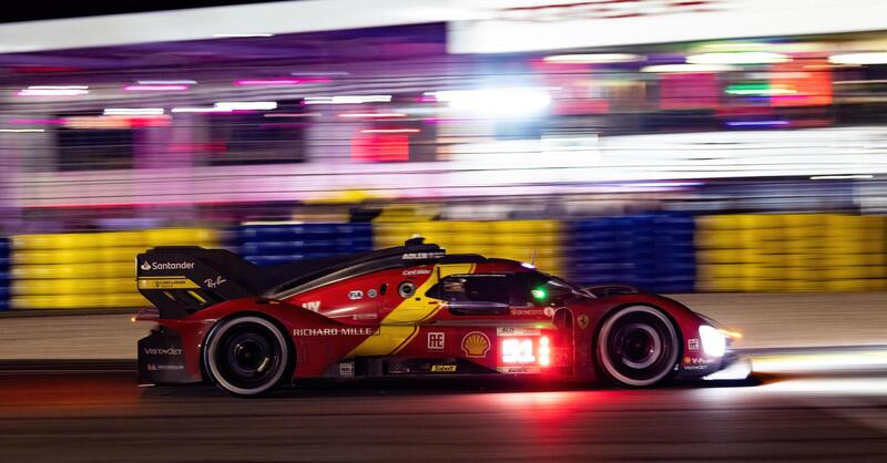 Nella lunga notte di Le Mans, ho visto con i miei occhi la vera magia della 24 Ore 