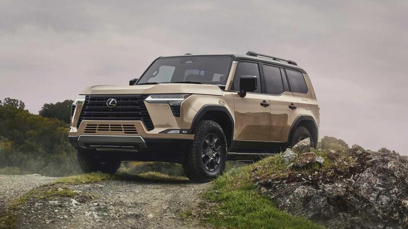 Lexus GX, l&#039;off-road di lusso in arrivo nel 2024